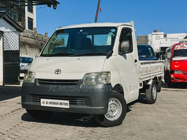 Toyota TownAce 2018 Mini Truck - 1