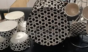 18-Piece Dinner Set - Brand New