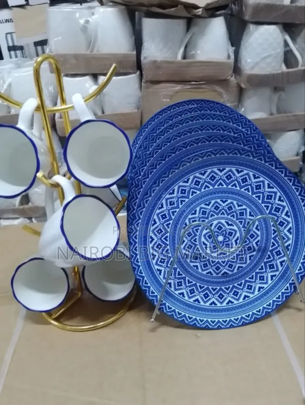Classy 12-Piece Kitchenware Set - 1
