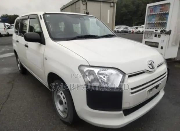 Toyota Probox 1.5 F 2WD 2020 - 1