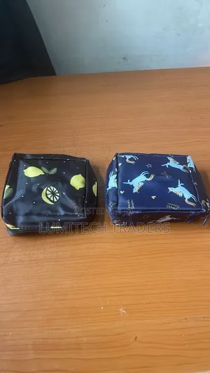 Mfuko wa Pads za Usafi - Rangi Mbalimbali