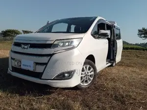 Kodi ya Gari ya Viti 7 na Dereva