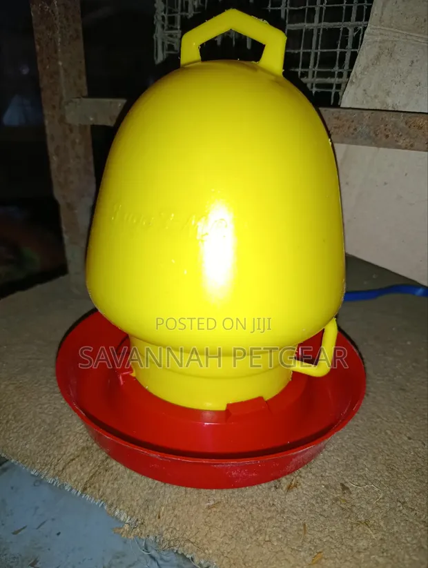 3L Portable Poultry Drinker - Yellow Top - 1