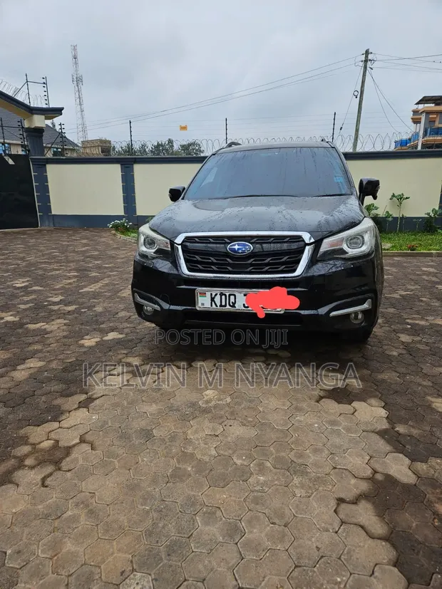 Subaru Forester 2017 Black - 1