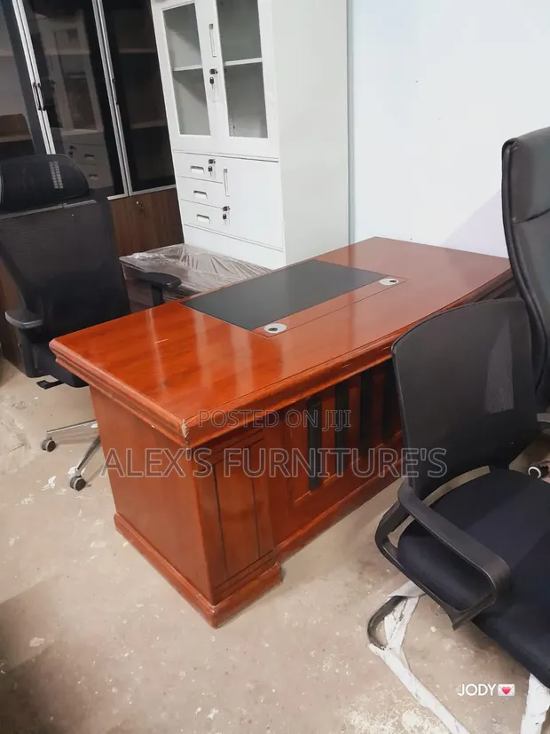 Boss Office Products Executive L-Shape Desk - 1