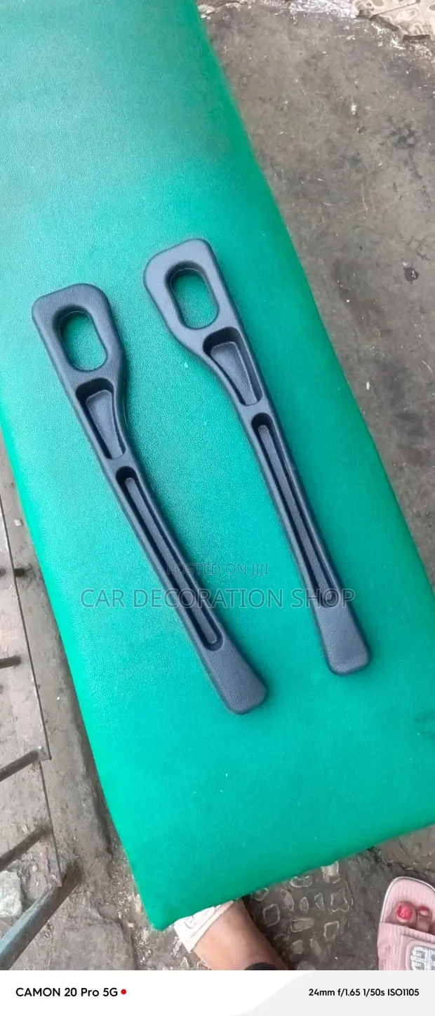 2x Flexible Rubber Car Seat Gap Filler - Universal Fit - 1