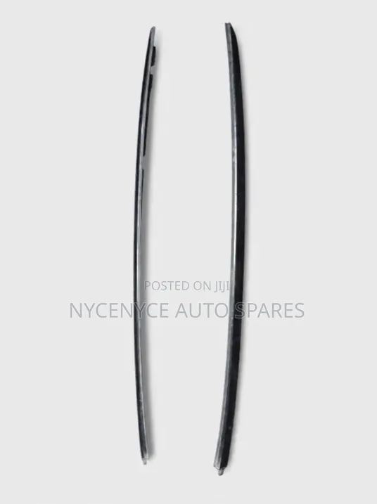 Toyota Voxy/Noah New Model Roof Moulding - 1