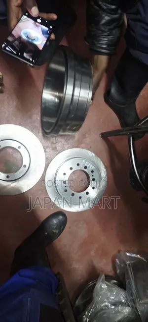 Toyota Landcruiser Free-Hubs, Brake Discs & Calipers