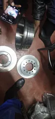 Toyota Landcruiser Free-Hubs, Brake Discs & Calipers - 1