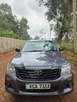 Toyota Hilux 2014 Pickup - 2