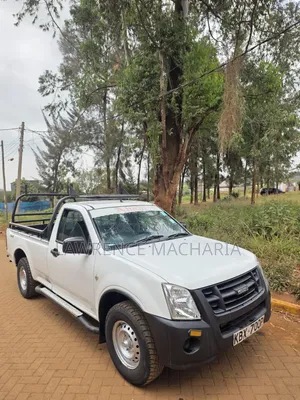 Isuzu D-MAX 2013 Pickup