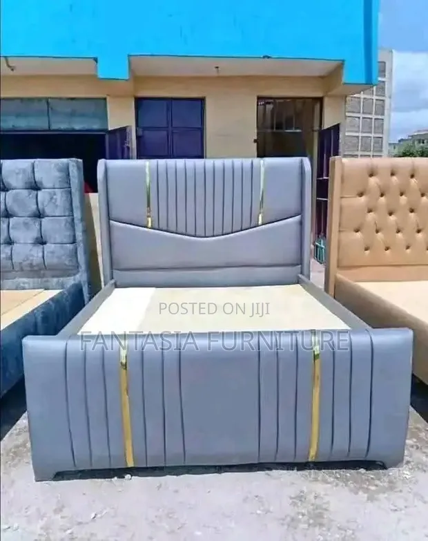 5x6 Chester Bed Frame with Gold Accents - 1