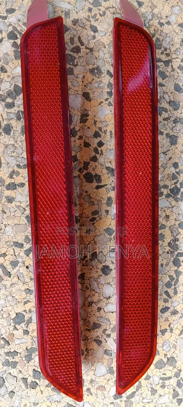 Brand New Mazda CX-30 Bumpers Reflector - 1