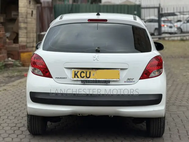 Peugeot 207 2012 White - 1