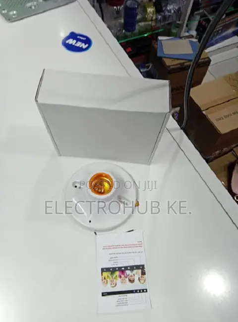 Secret Surveillance Camera Light Socket With WiFi - 1