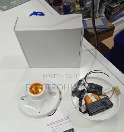 Hidden Indoor CCTV Bulb Socket Spy Camera - 1