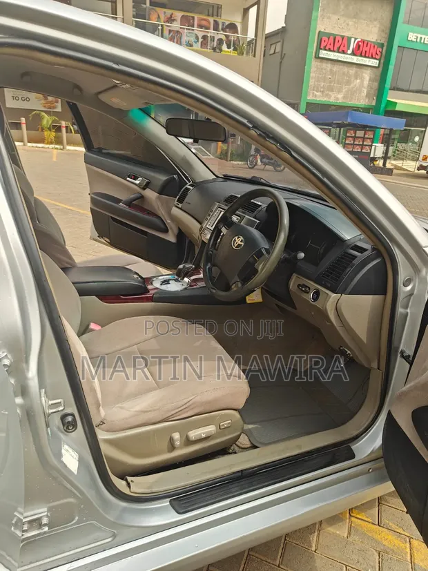 Toyota Mark X 2005 - 1