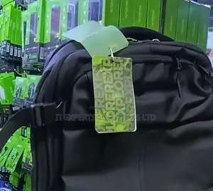 Oraimo Explorer OHDB-001 Waterproof Business Backpack
