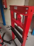 Sunshine Italy 20-Ton Hydraulic Press Machine - 1