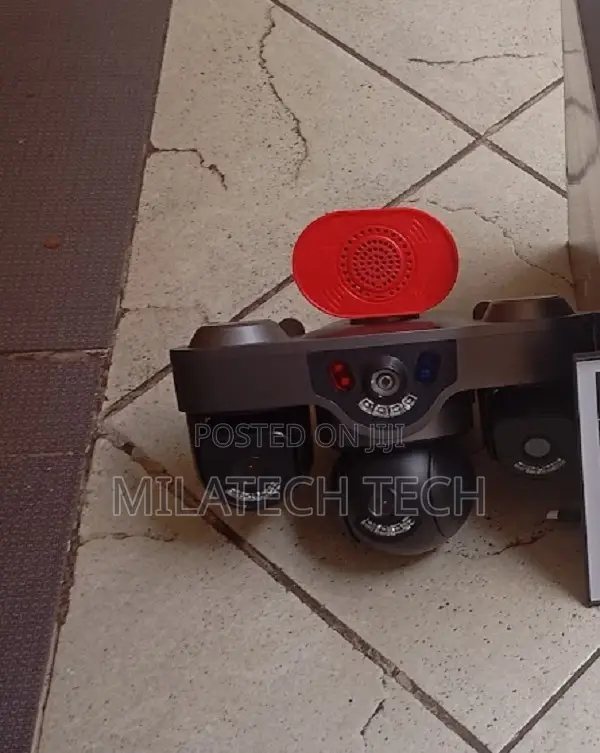 Triple Lens 4G Solar Camera - CCTV, Alarm, Night Vision - 1