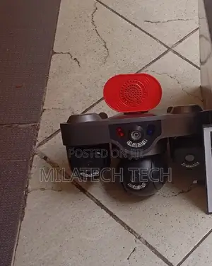Triple Lens 4G Solar Camera - CCTV, Alarm, Night Vision