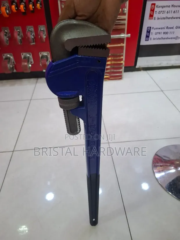 Heavy-Duty 36" Adjustable Pipe Wrench - 1