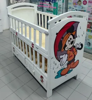 Newborn Baby Cot Bed - Comfortable & Safe Infant Sleeping Cot