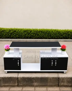 Instanbul Nova 4ft Modern TV Stand - Black & White