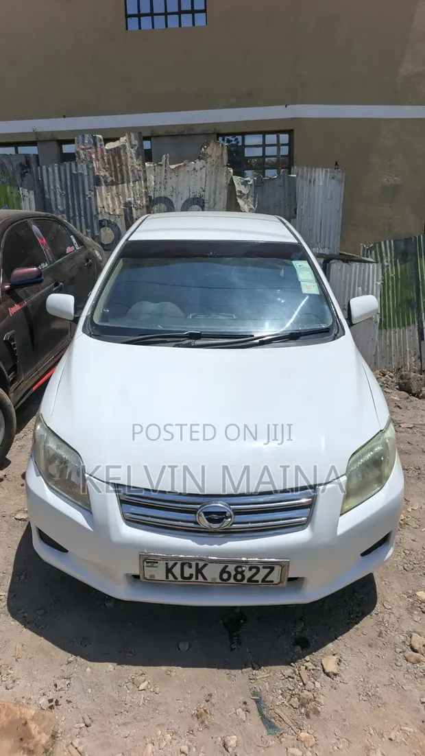 Toyota Axio 2011 White - 1