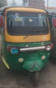 Piaggio Three-Wheeler 2010 Green - 3