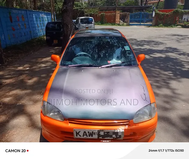 Toyota Starlet 1999 Rangi ya Chungwa - 1