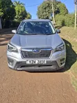 Subaru Forester 2018 Silver - 2