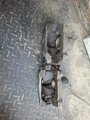 Toyota Mark X Front Caliper