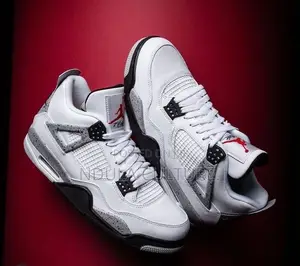 Air Jordan 4 Military Black