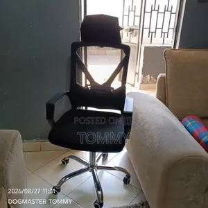 Ideal Office Chair - 90% New