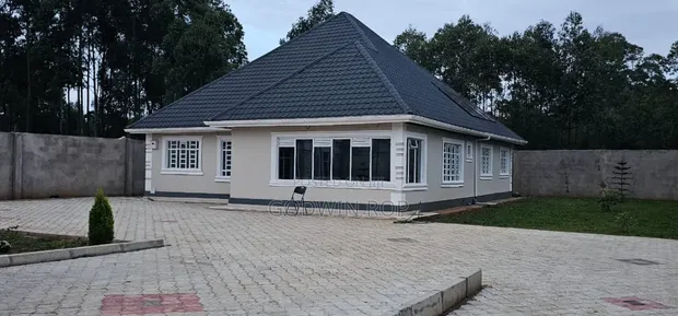 4-Bedroom Modern Bungalow in Royalton, Kipchamo - 1