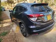 Honda Vezel 2017 Nyeusi - 4