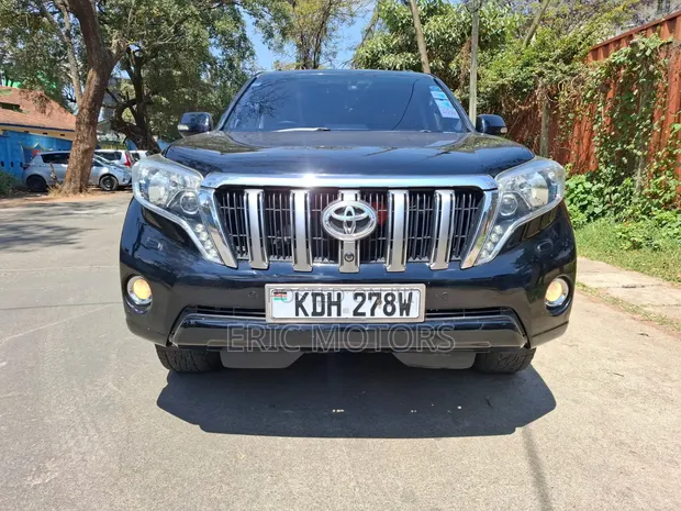 Toyota Land Cruiser Prado 2015 Black - 1