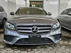 Mercedes-Benz E200 AMG 2019 Gray