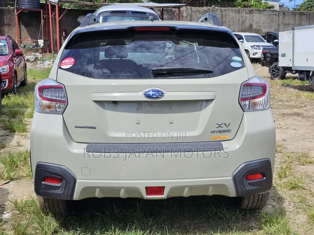 Subaru XV 2018 Ivory - 1