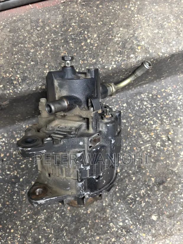 Mitsubishi FH Alternator Motor - 1