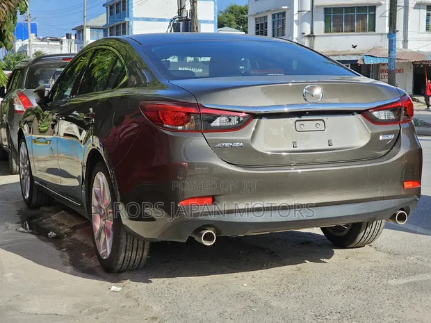 Mazda Atenza 2018 Brown - 1