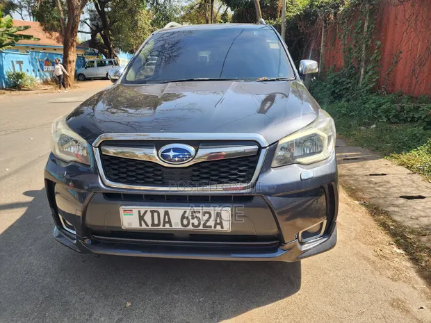 Subaru Forester 2013 Black - 1