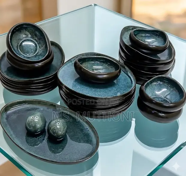 Modeen 27-Piece Premium Glazed Stoneware Dinner Set - 1
