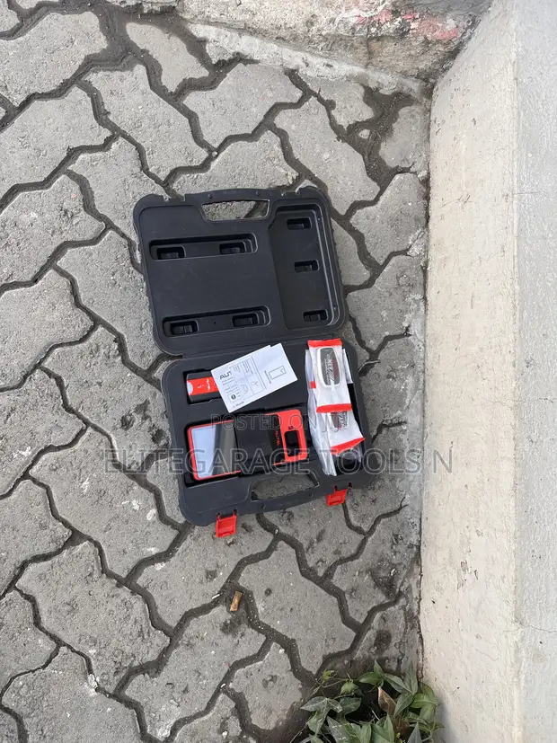 Autel KM100e Professional Key Programmer - 1