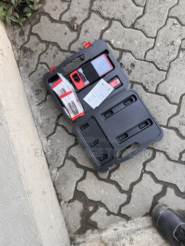 Autel KM100E Advanced Key Programmer - 1