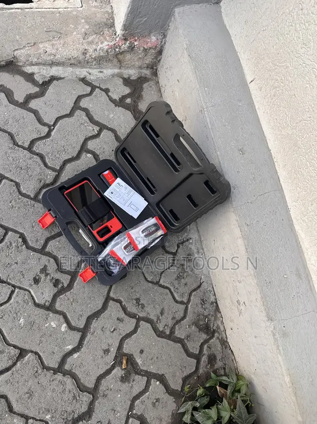 New Autel KM100e Key Programmer - 1