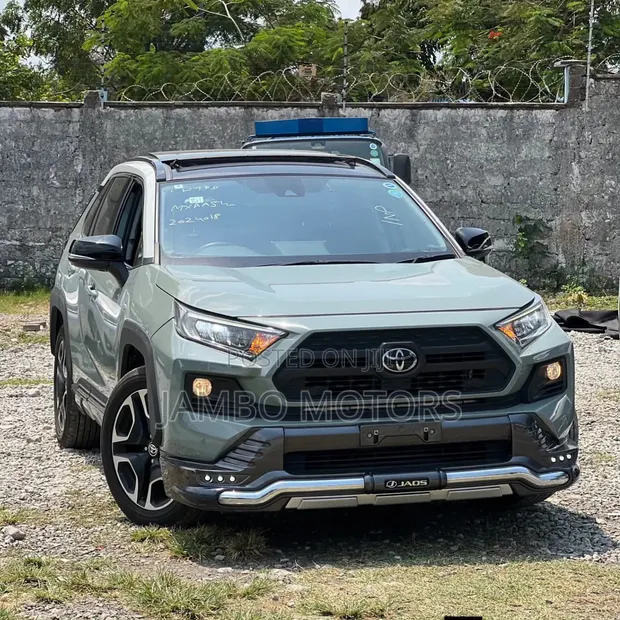 Toyota RAV4 Adventure 2021 Green - 1