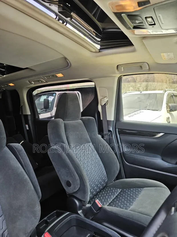 Toyota Alphard 2018 Black - 1