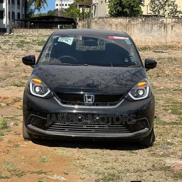 Honda Fit e:HEV 2021 - 1